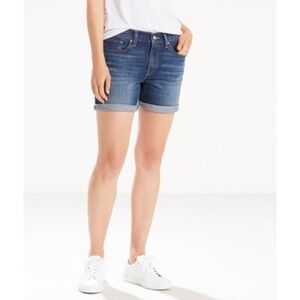 LEVI’S | Women’s Classic Blue Denim Shorts Sz. 33 Rolled or Unrolled